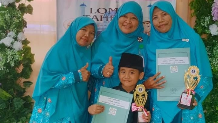 Dua Guru PAUD IT Al Hasanah Raih Juara Tingkat Nasional 2023