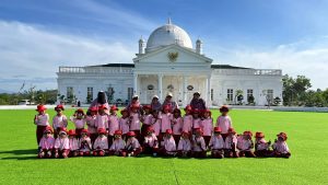 serunya-outing-class-tkit-al-hasanah-2-belajar-sejarah-dan-budaya-keliling-kota-bengkulu-5